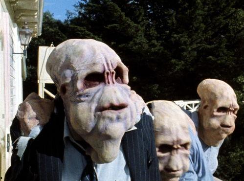 外星人吃人视频,外星人入侵地球，神秘视频曝光人类惨遭吞噬